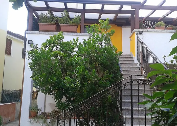 ベッド・アンド・ブレックファスト Feronia 3*