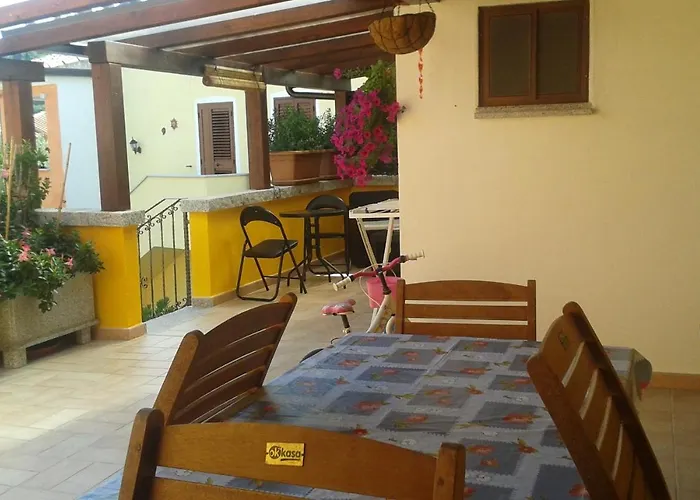 Feronia Nocleg ze śniadaniem Posada (Sardinia)