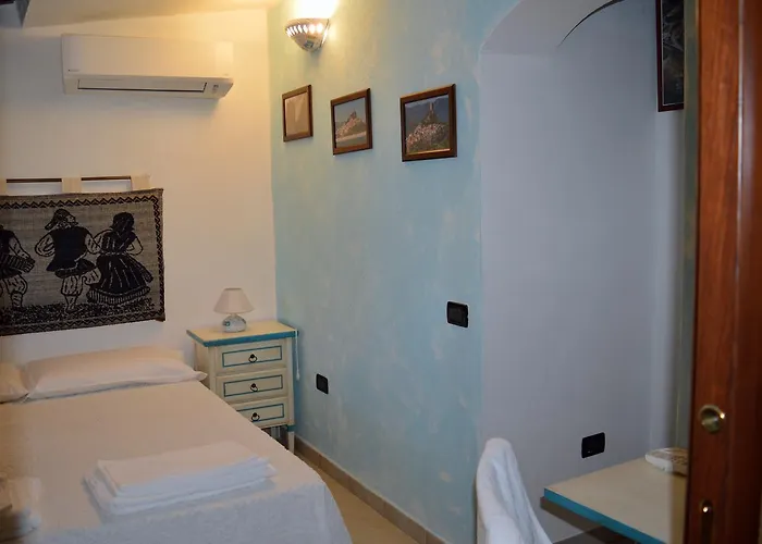 Feronia Nocleg ze śniadaniem Posada (Sardinia)