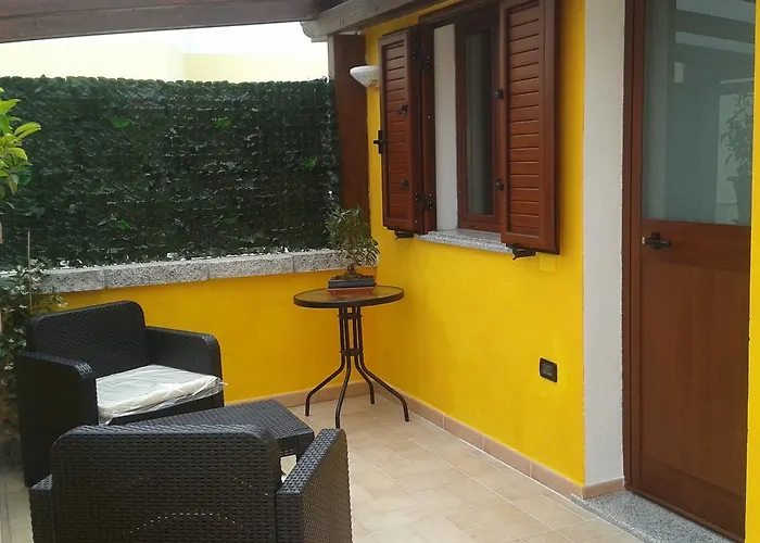 Feronia Nocleg ze śniadaniem Posada (Sardinia)